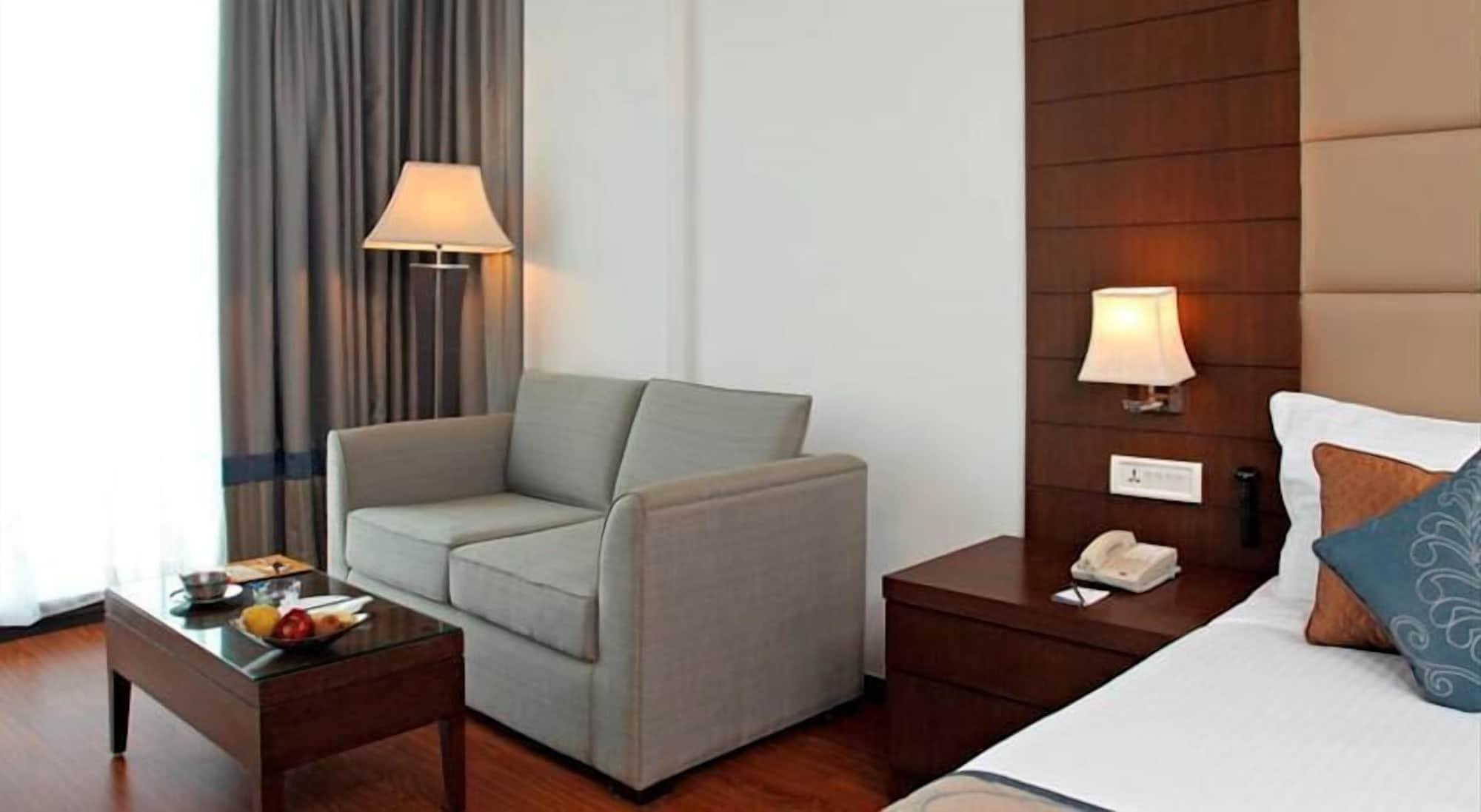 S.K Premium Park Hotel New Delhi Exterior photo