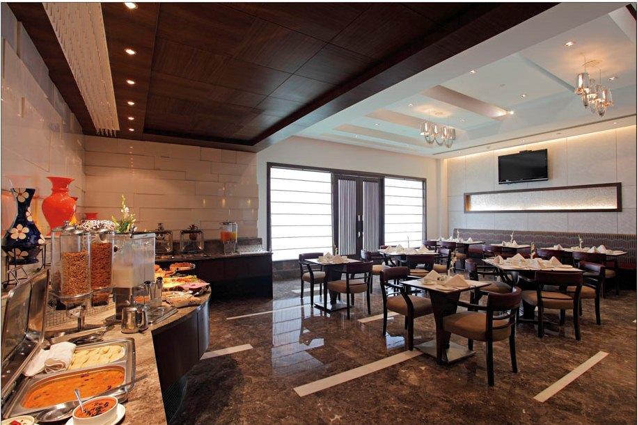 S.K Premium Park Hotel New Delhi Exterior photo